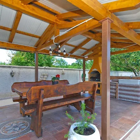 House Marino 2069 Сasa de vacaciones Pula